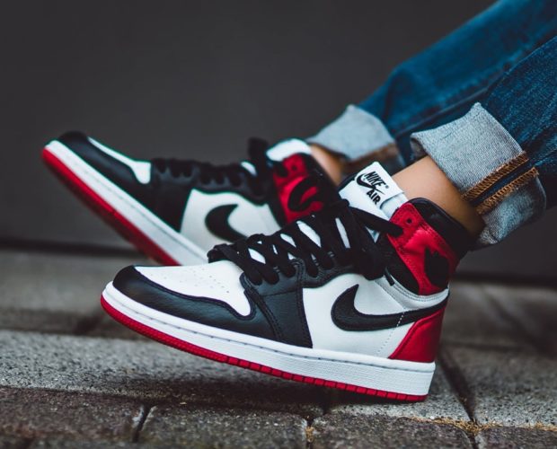 jordan-1-satin-black-toe-store-list-0